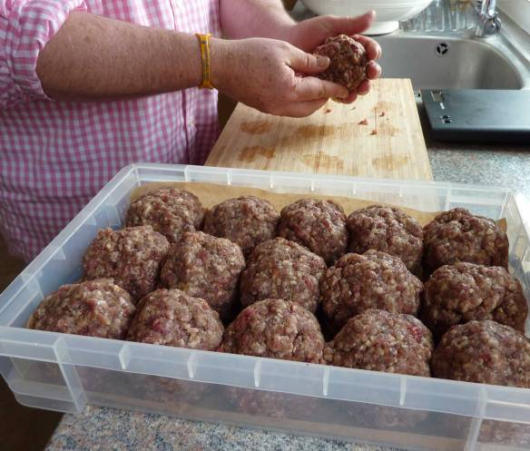 hamburger, fresh meat, 8oz burger,